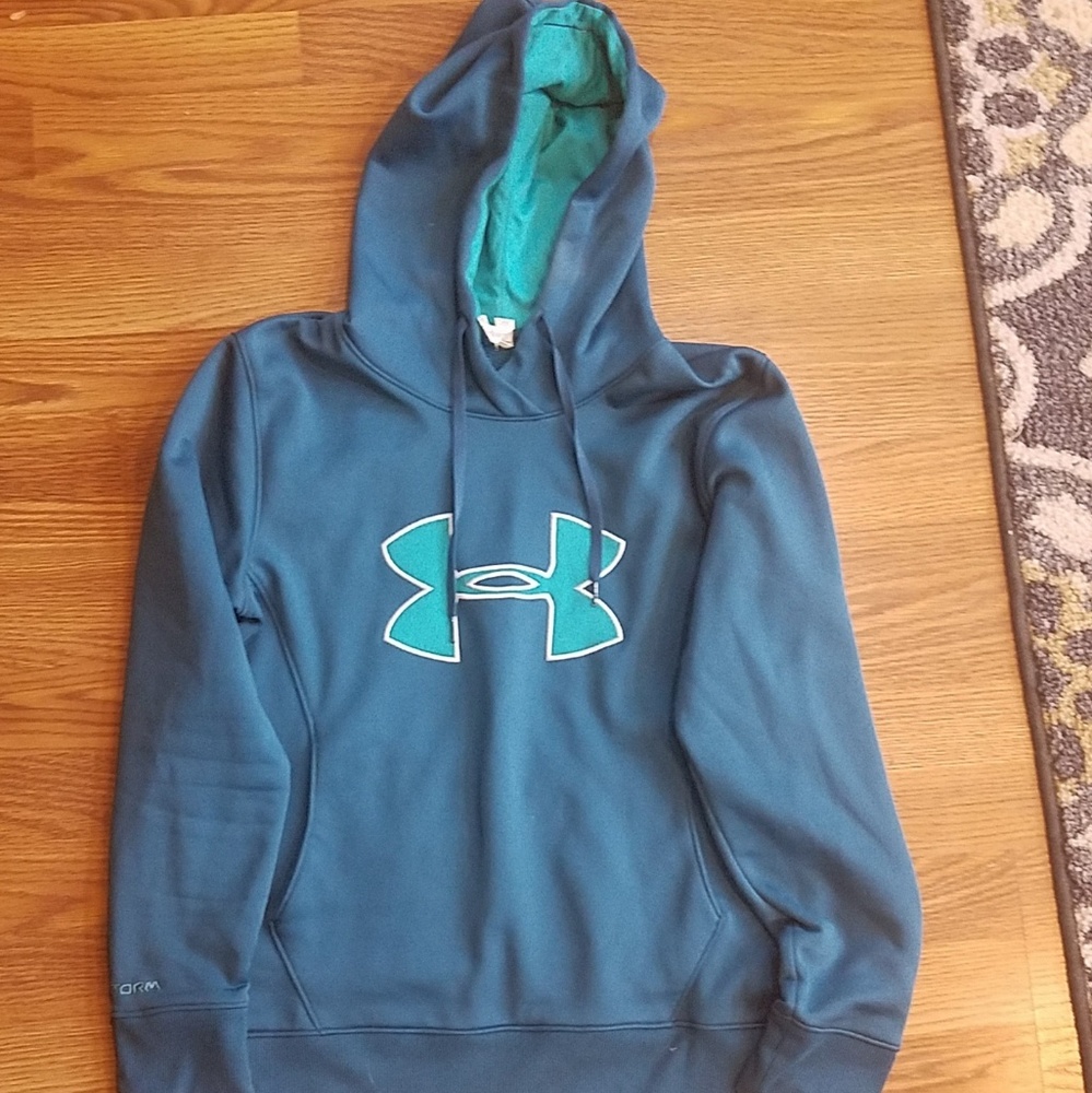 Womens UnderArmour Sweatshirt